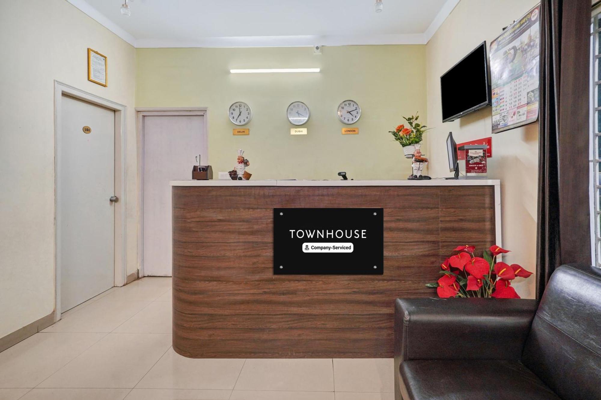 Super Townhouse Hebbal Mysore Belagula Eksteriør billede